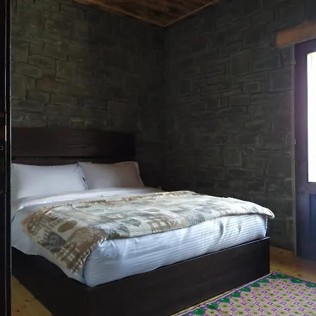 Chri Chri Guest house *